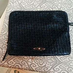 Elliott Lucca Tablet case leather